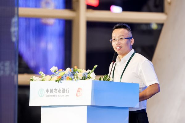 農(nóng)情億萬家 中國農(nóng)業(yè)銀行深化推進(jìn)“誠信、興商、惠民”主題消費(fèi)節(jié)